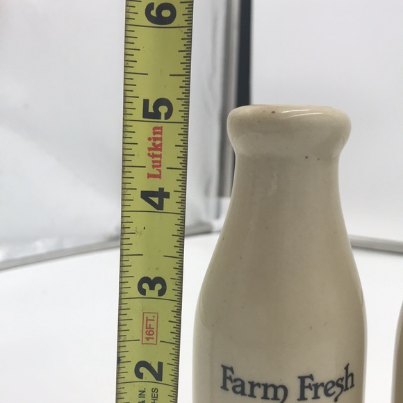 ❤️ Vintage salt and pepper shakers. Beige with beautiful black writing - Picture 6 of 7